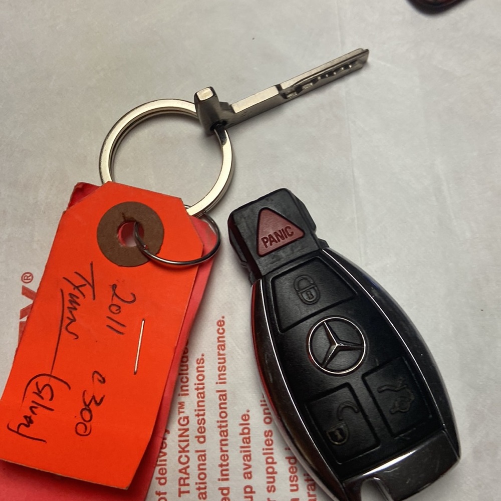 Mercedes Benz Key Fob - Picture 5 of 5